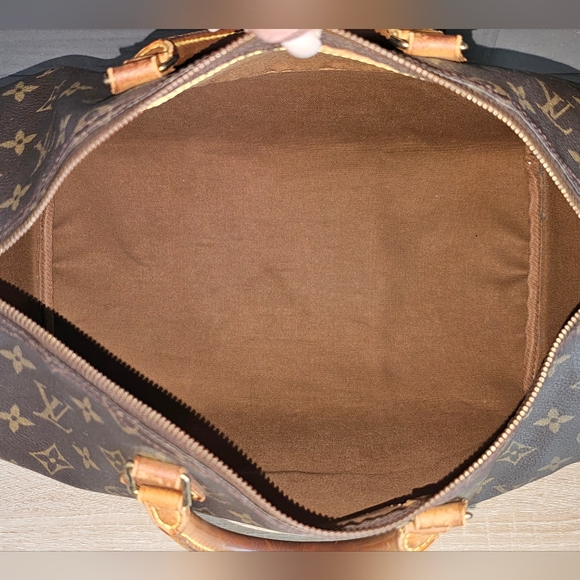 Authentic LOUIS VUITTON Monogram Speedy 35 Handbag - Picture 7 of 12